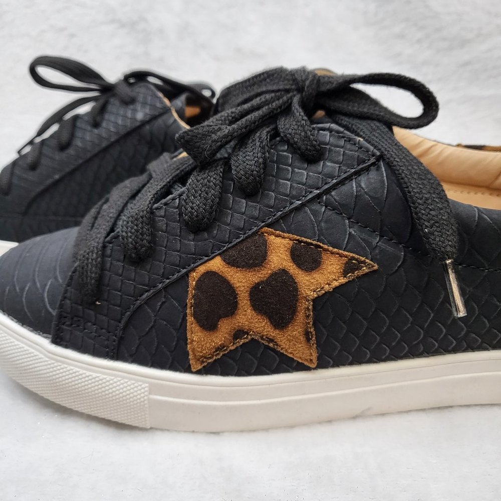 Low Top Sneakers With Black Snake Skin Design** - Picture 5 of 8
